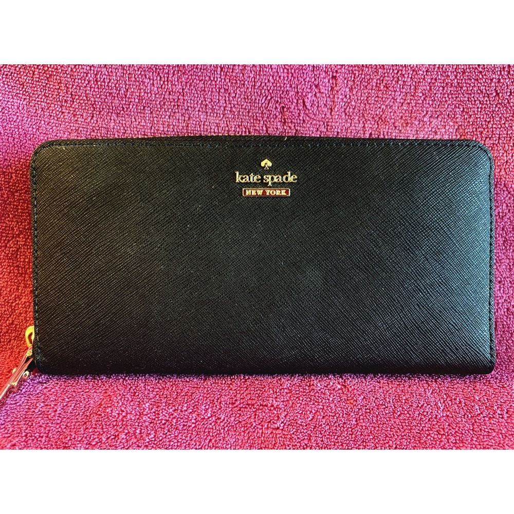 ✨SOLD✨ Kate Spade Large Continental Wallet